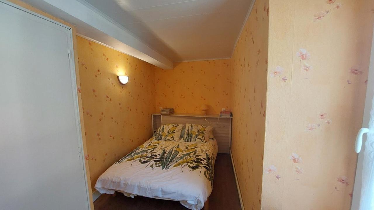 Maison De Famille Razecueille Bagian luar foto