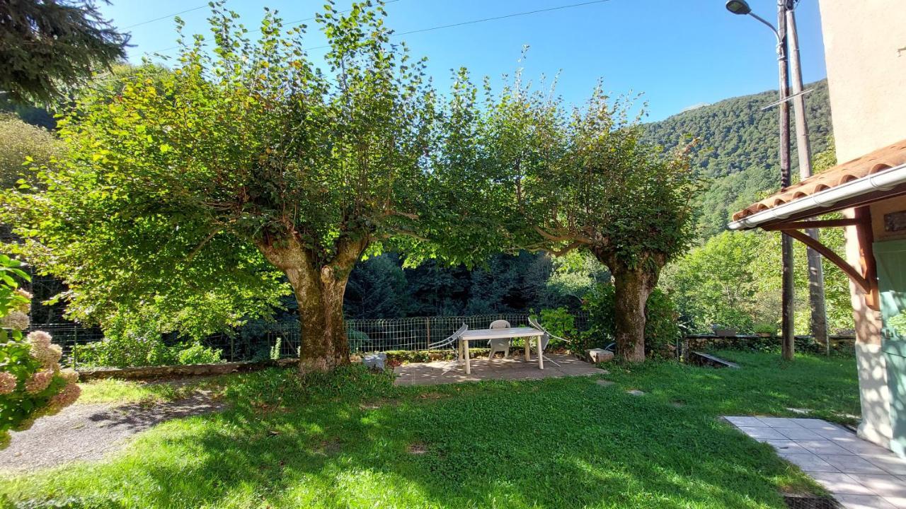 Maison De Famille Razecueille Bagian luar foto